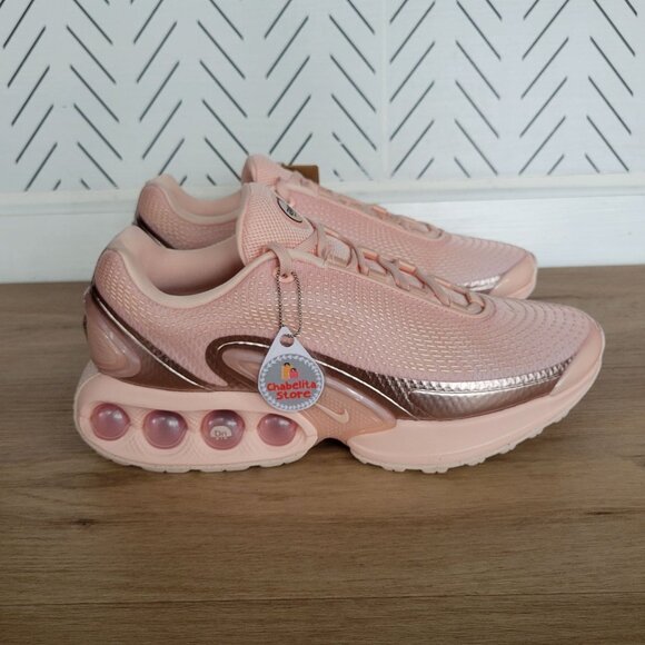 ✨Nike Air Max DN Low Sz 10 Women's Shoes Sneakers Peach Washed Coral HV4861-601✨ - Picture 2 of 10